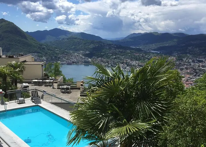 Yellow House - דירה