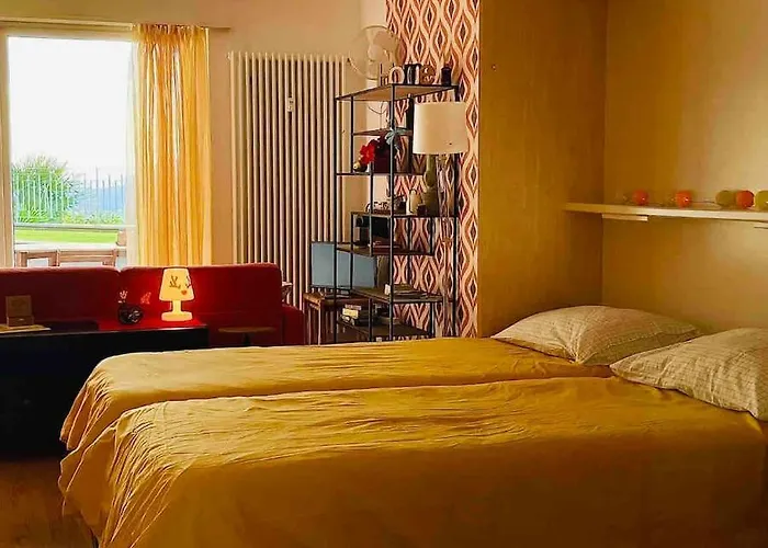 Yellow House - * Lugano