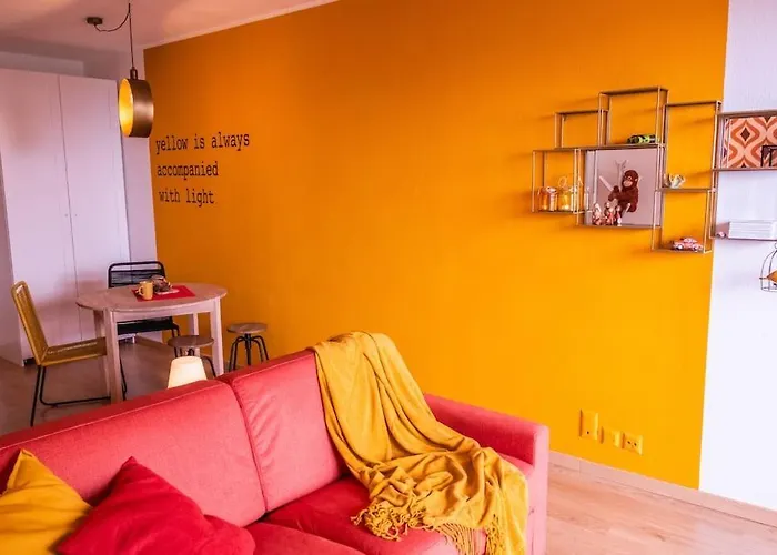 Yellow House - * Lugano